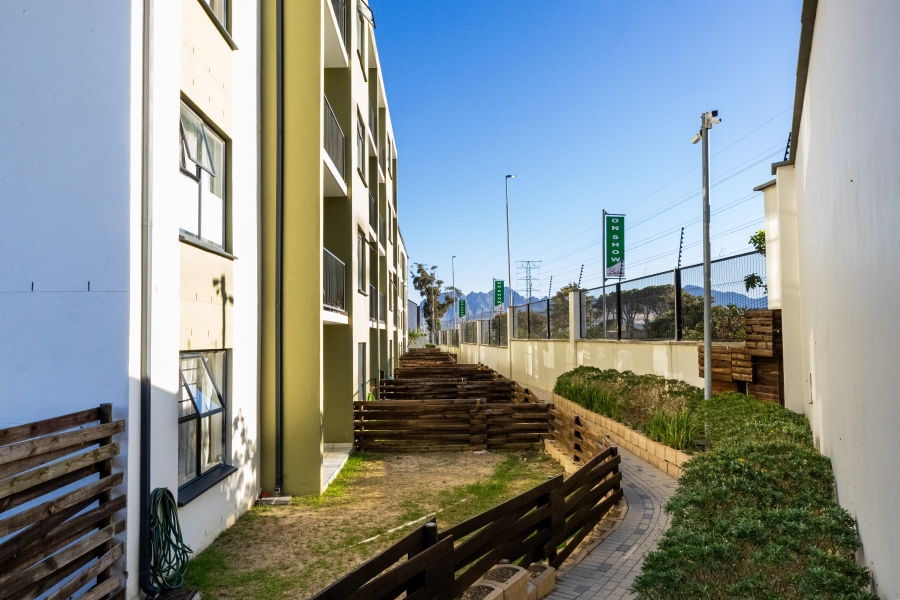 To Let 1 Bedroom Property for Rent in Greenbay Eco Estate Western Cape